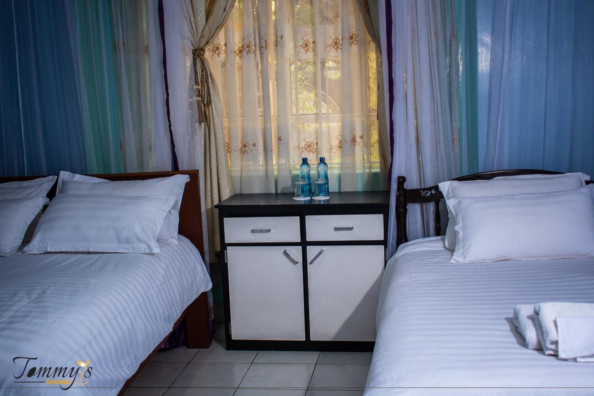 Tommy'S Airport Lounge Hotel Syokimau Екстериор снимка